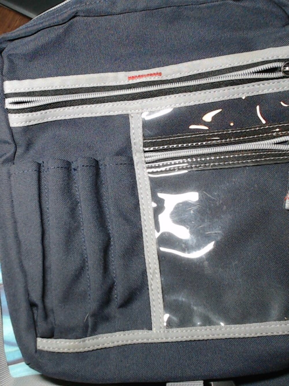 Quicksilver Y2K Gray messenger bag GREAT FOR TRAVEL! - Picture 4 of 4
